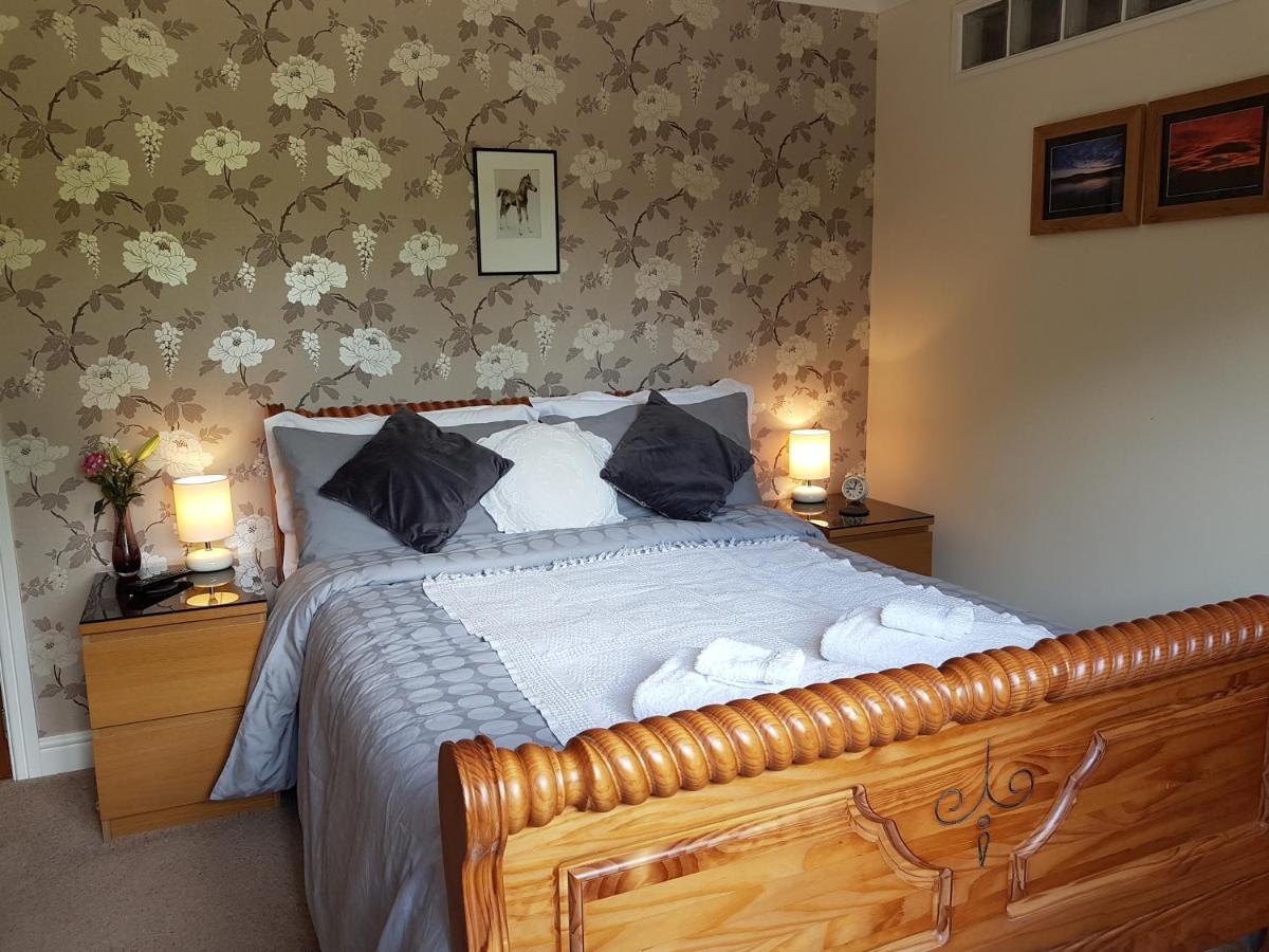 Lilyoak B&B & Self Catering Apartment Insch Exteriör bild