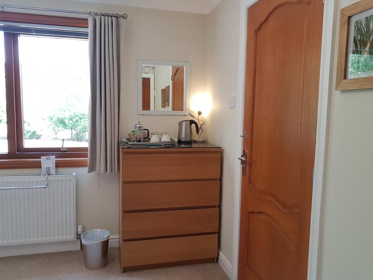 Lilyoak B&B & Self Catering Apartment Insch Exteriör bild