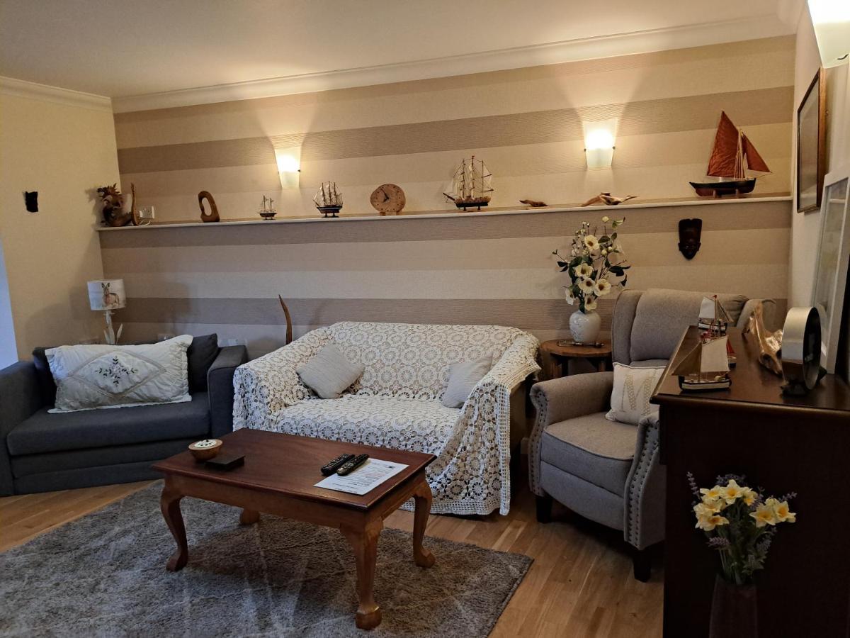 Lilyoak B&B & Self Catering Apartment Insch Exteriör bild